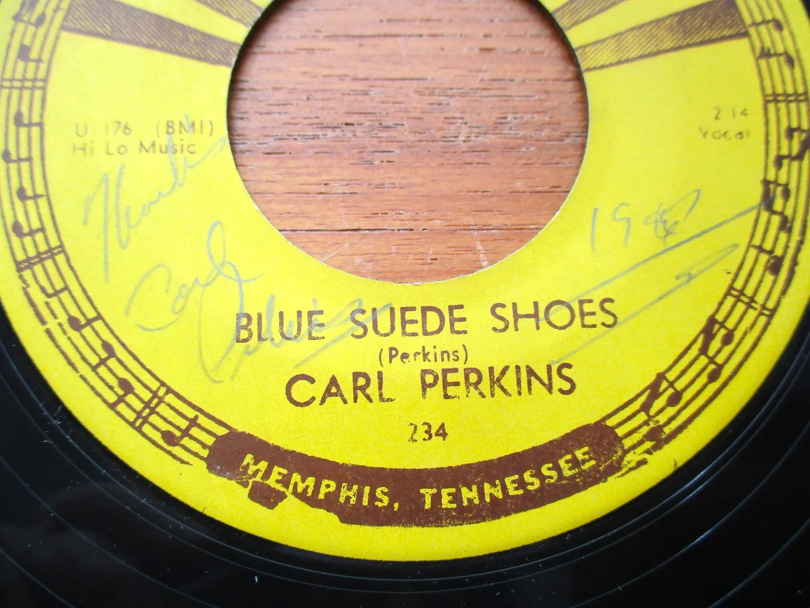 Carl Perkins 45 RPM Record Sun Signed Blue Suede Shoes John Gilliland Estate, изображение 3