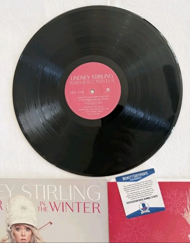 Lindsey Stirling Signed Warmer in the Winter Vinyl LP Record Album BAS/Beckett, изображение 2