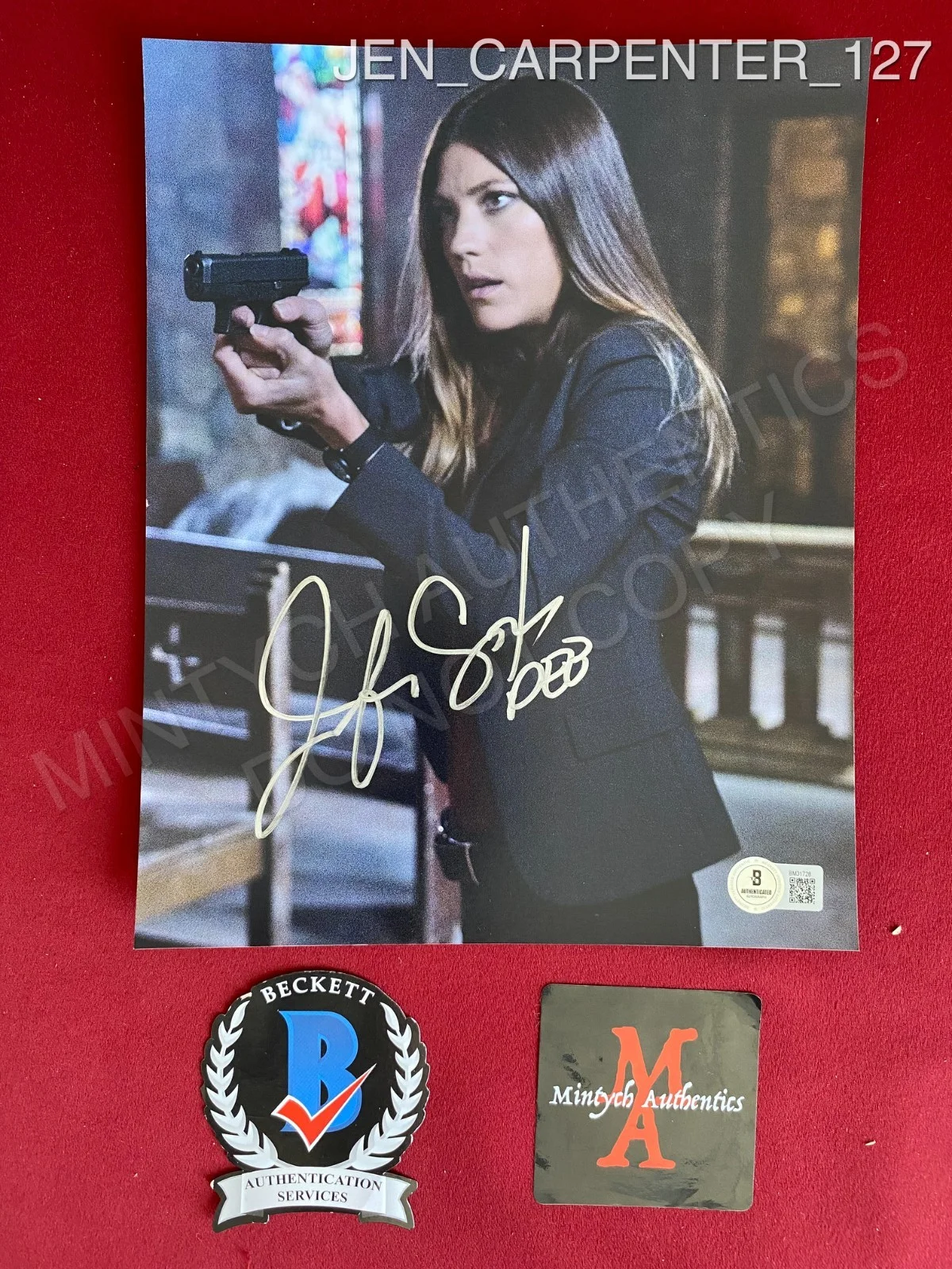 Jennifer Carpenter — Jennifer Carpenter autographed signed Dexter 8x10 photo Debra Morgan Beckett COA