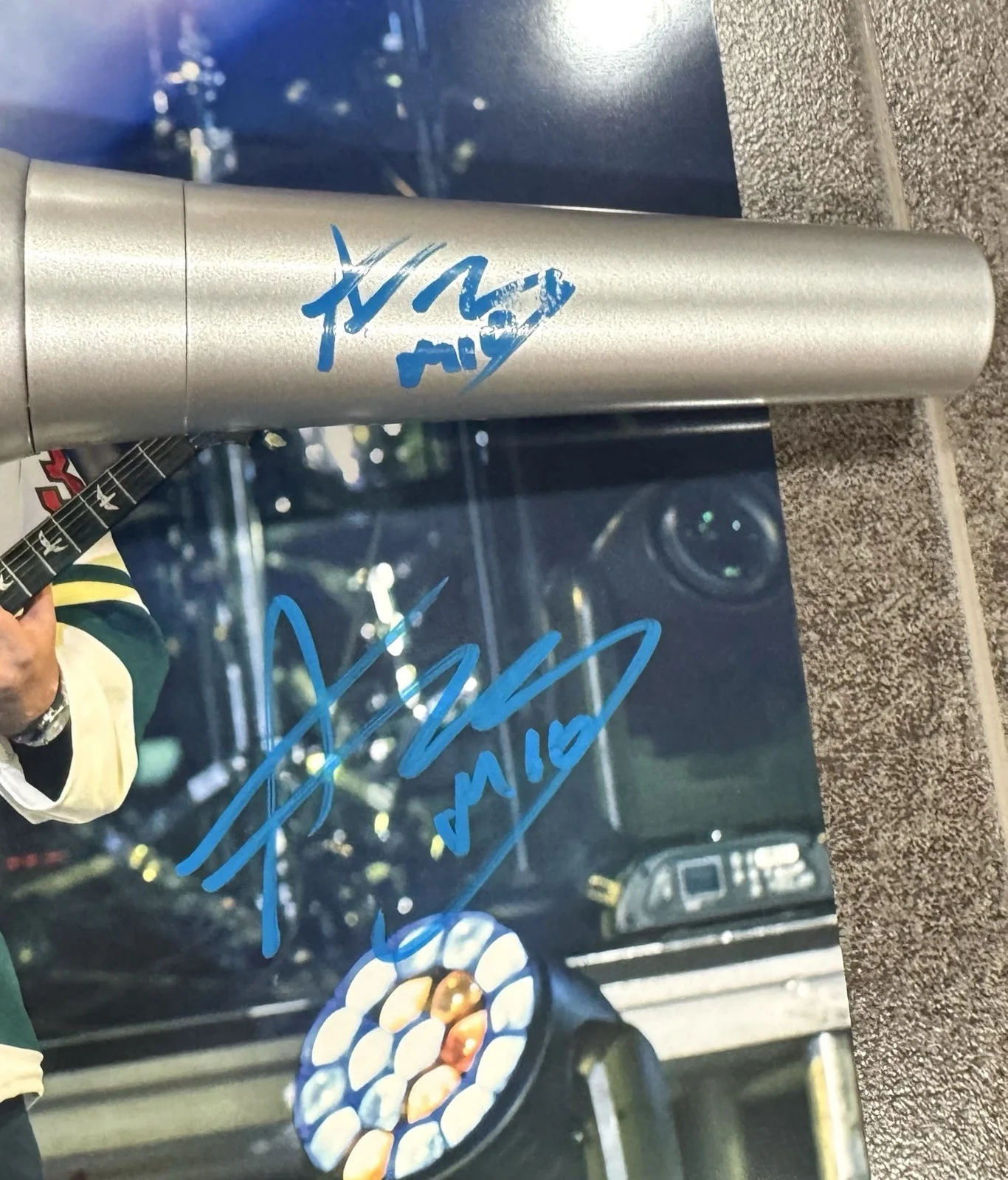 Mitchell Tenpenny Signed Microphone + 8x10 Photo Country Pop Music Singer Proof, изображение 3