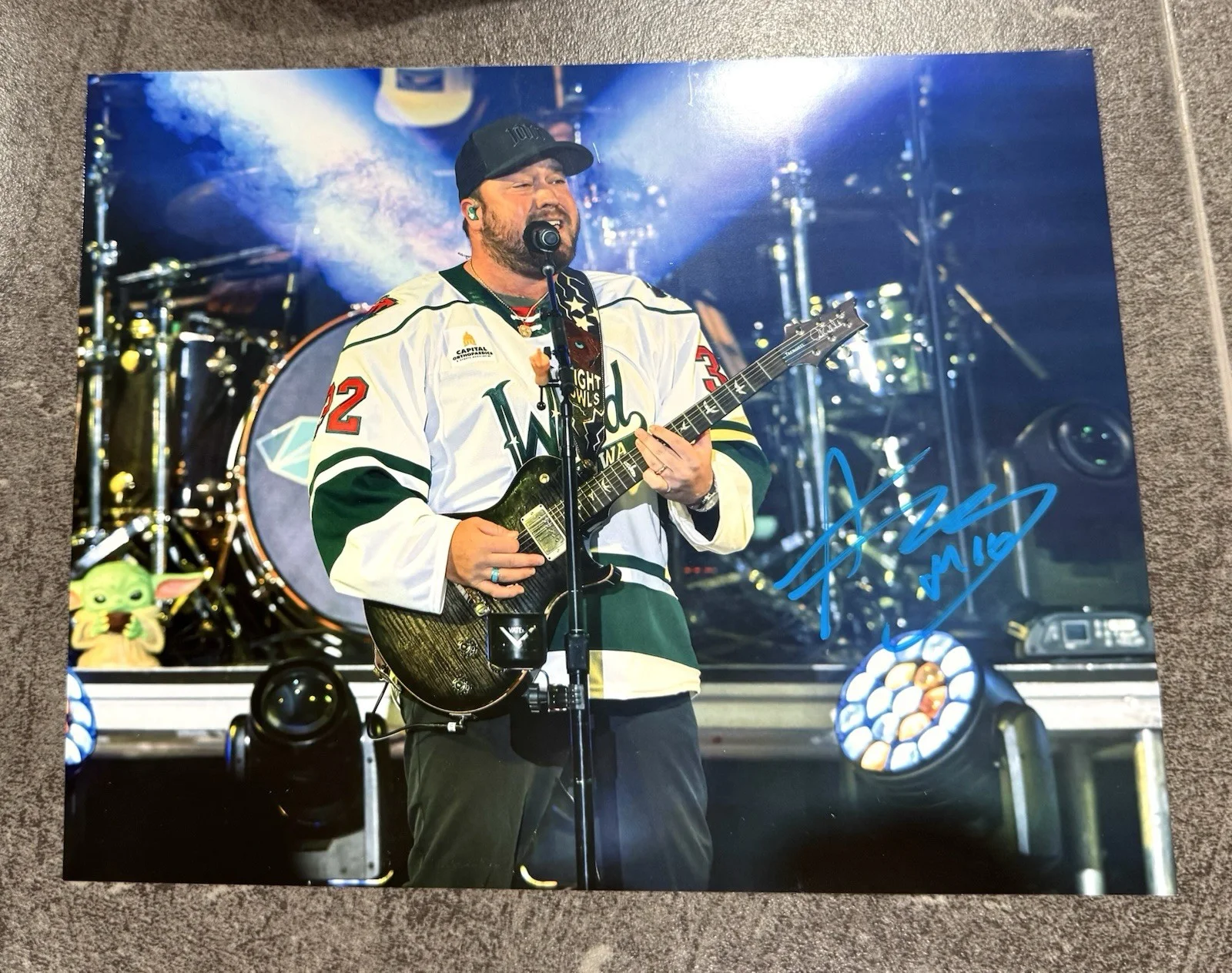 Mitchell Tenpenny Signed Microphone + 8x10 Photo Country Pop Music Singer Proof, изображение 4