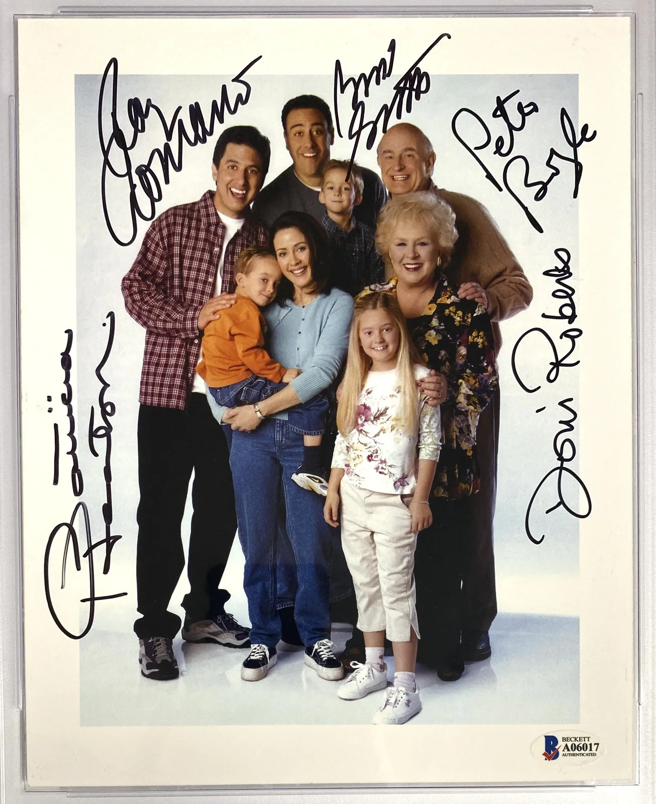 Everybody Loves Raymond Cast Signed 8x10 Photo – PSA & Beckett, изображение 2