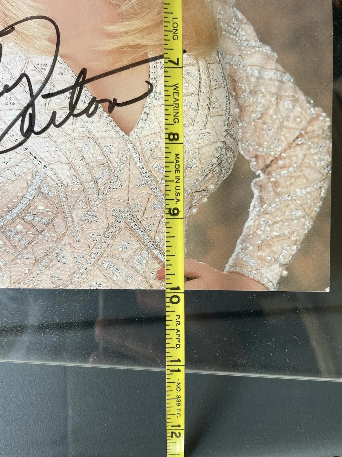 Dolly Parton – Signed 8” x 10” Autographed Color photo, image 4