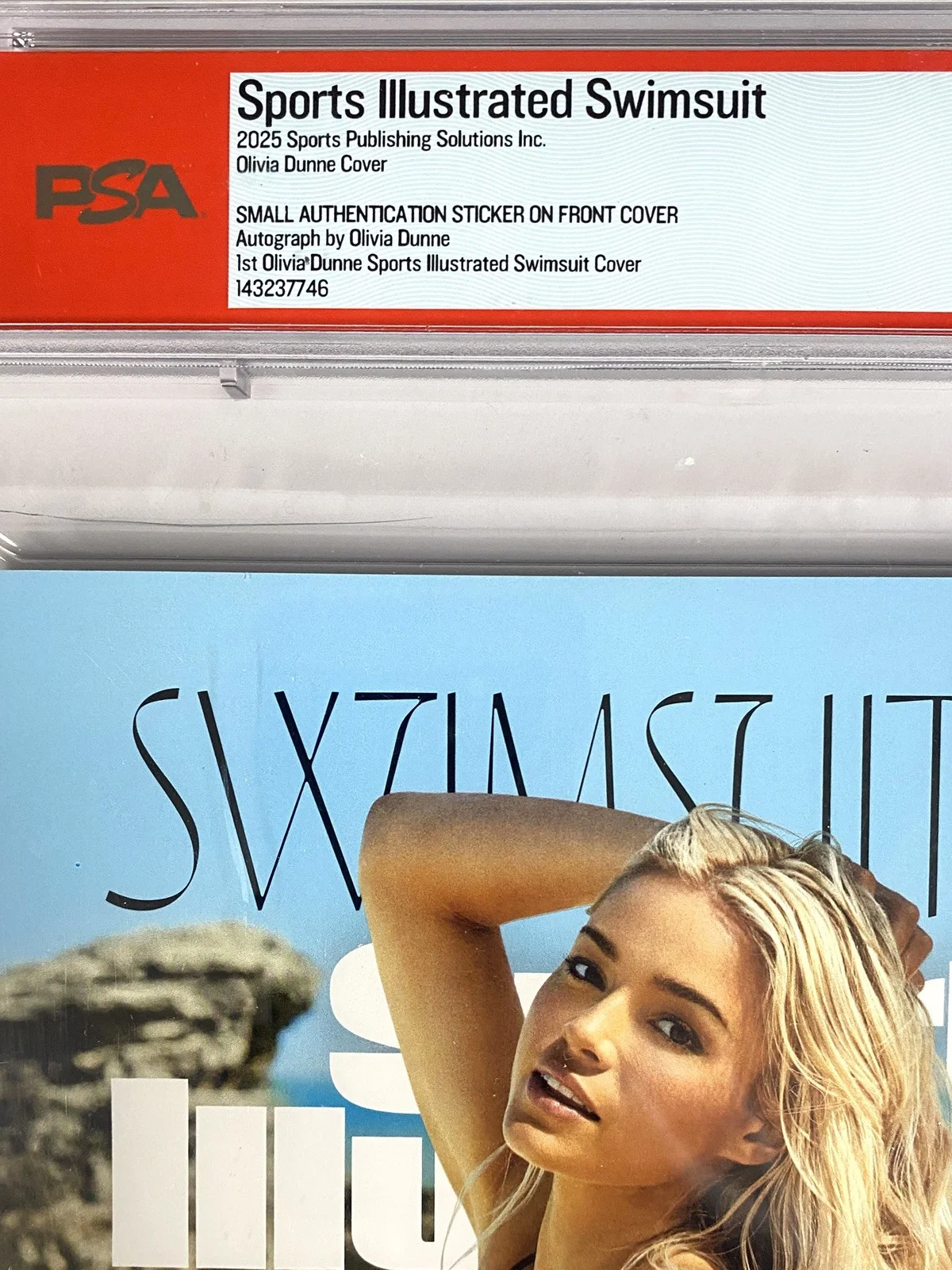 Olivia Dunne Signed 2025 Sports Illustrated Swimsuit Cover – PSA 10 Auto, изображение 3