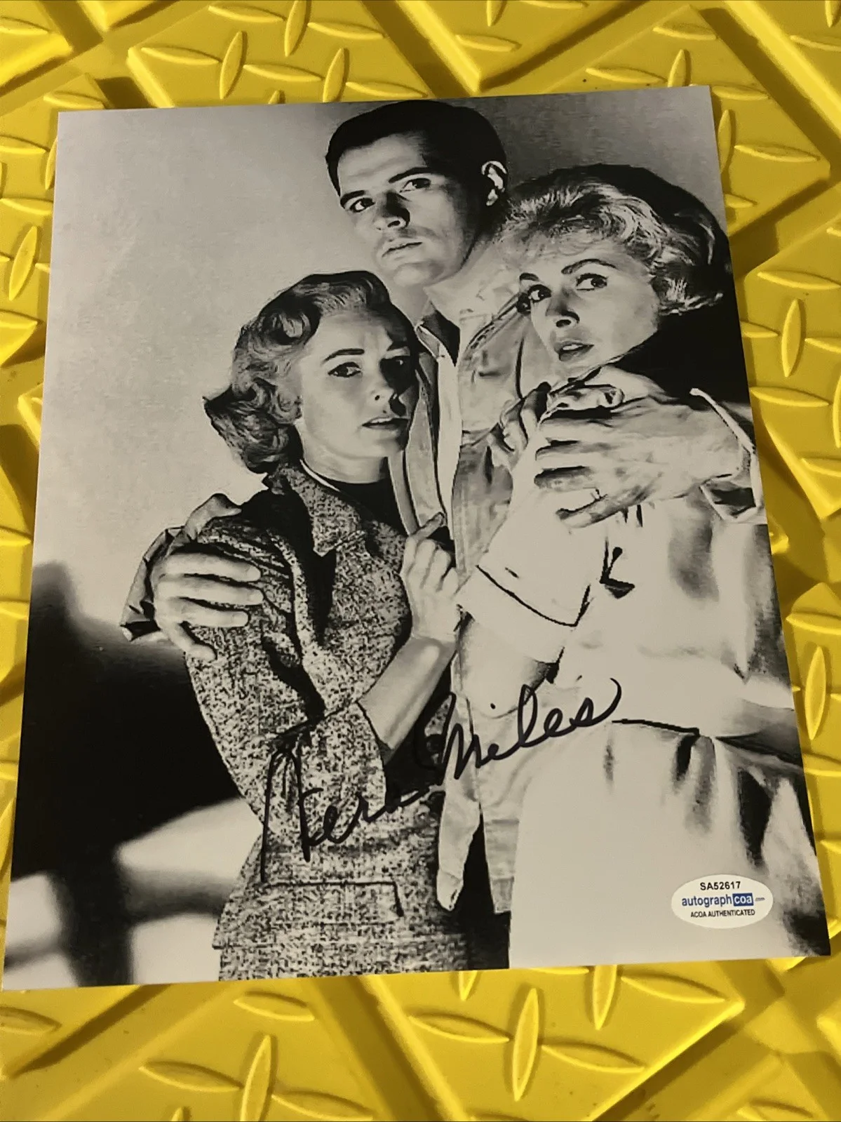 Vera Miles — Vera Miles Psycho Signed 8x10 Photo PICTURE Autographed ACOA Authenticated, изображение 5