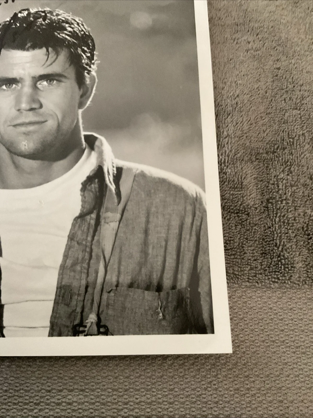 Mel Gibson — Mel Gibson Original Photo Signed 8"X10", image 5