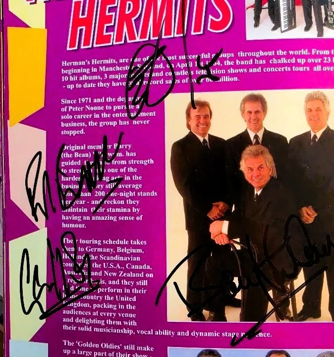signed Tour Program by HERMAN'S HERMITS & The TROGGS with COA unique !, image 2