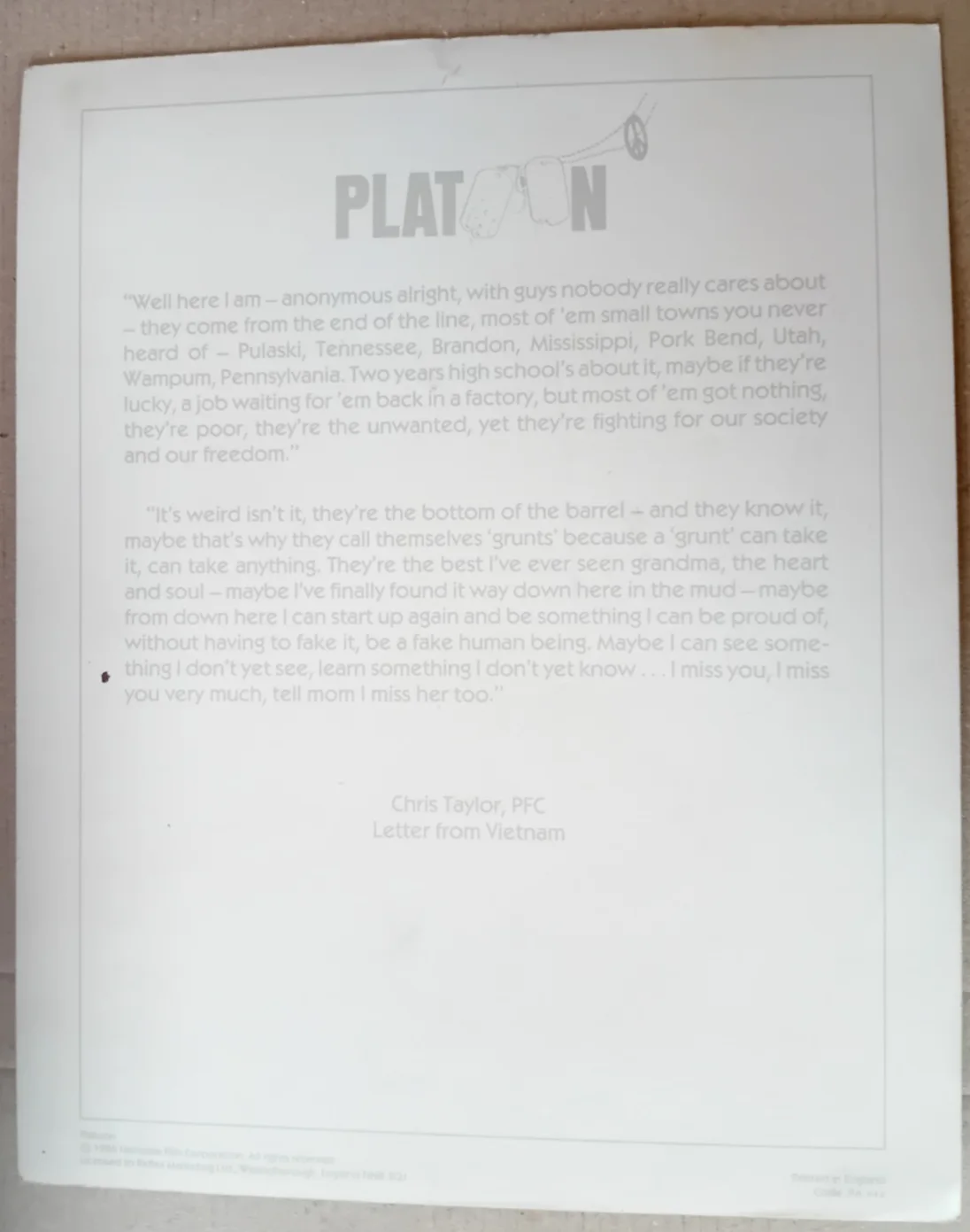 LARGE POSTCARD PLATOON Charlie Sheen, image 2