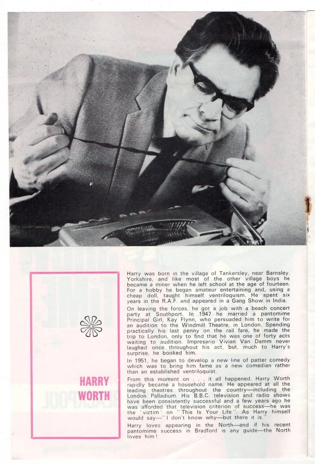 HARRY WORTH - SHOW TIME NORTH PIER PAVILION BLACKPOOL 1969 UK PROGRAMME, image 2