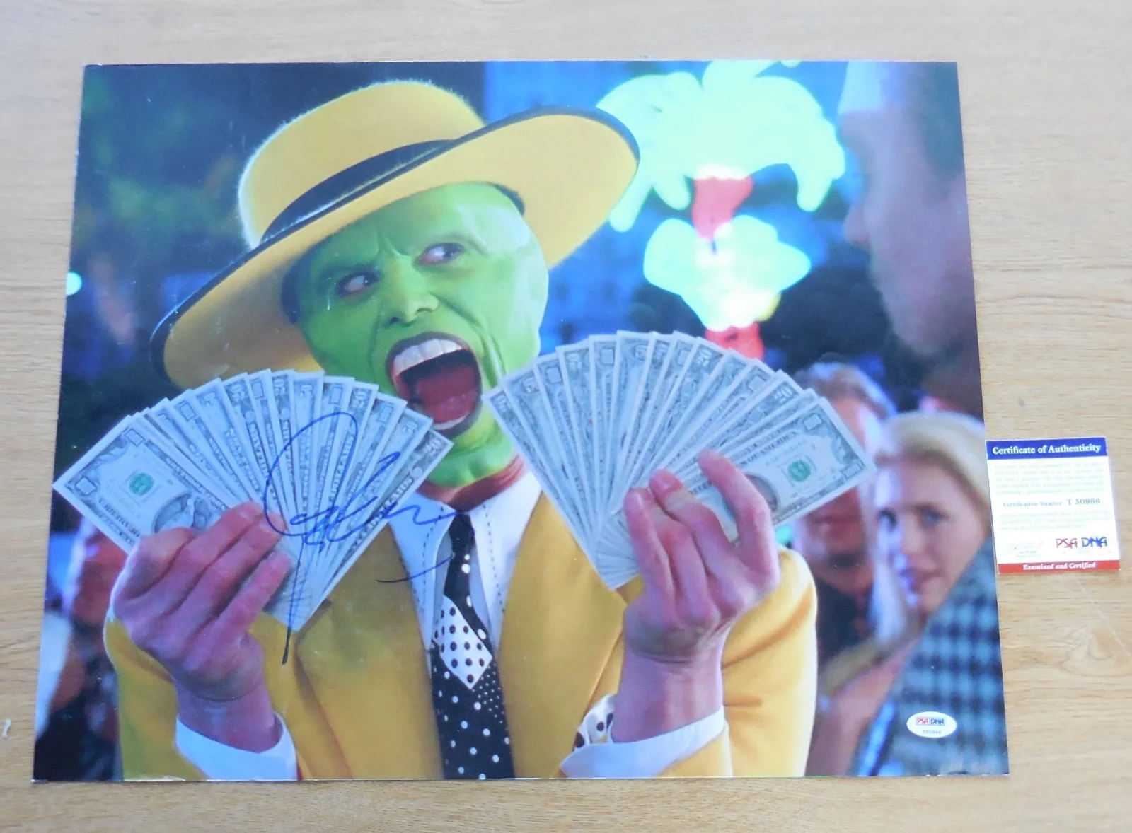 JIM CARREY — AUTHENTIC JIM CARREY AUTOGRAPHED SIGNED 16X20 PHOTO PSA COA THE MASK
