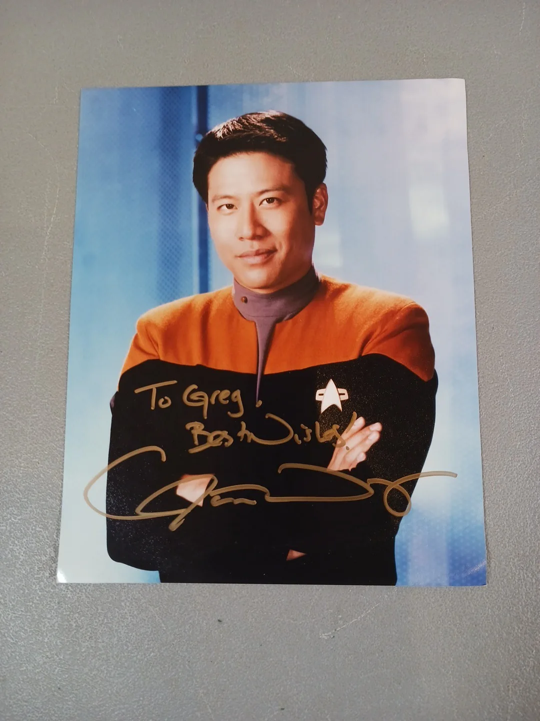 Garett Wang — STAR TREK VOYAGER Garrett Wang / Harry Kim Autographed Color 8x10 Photo + Bonus, изображение 2