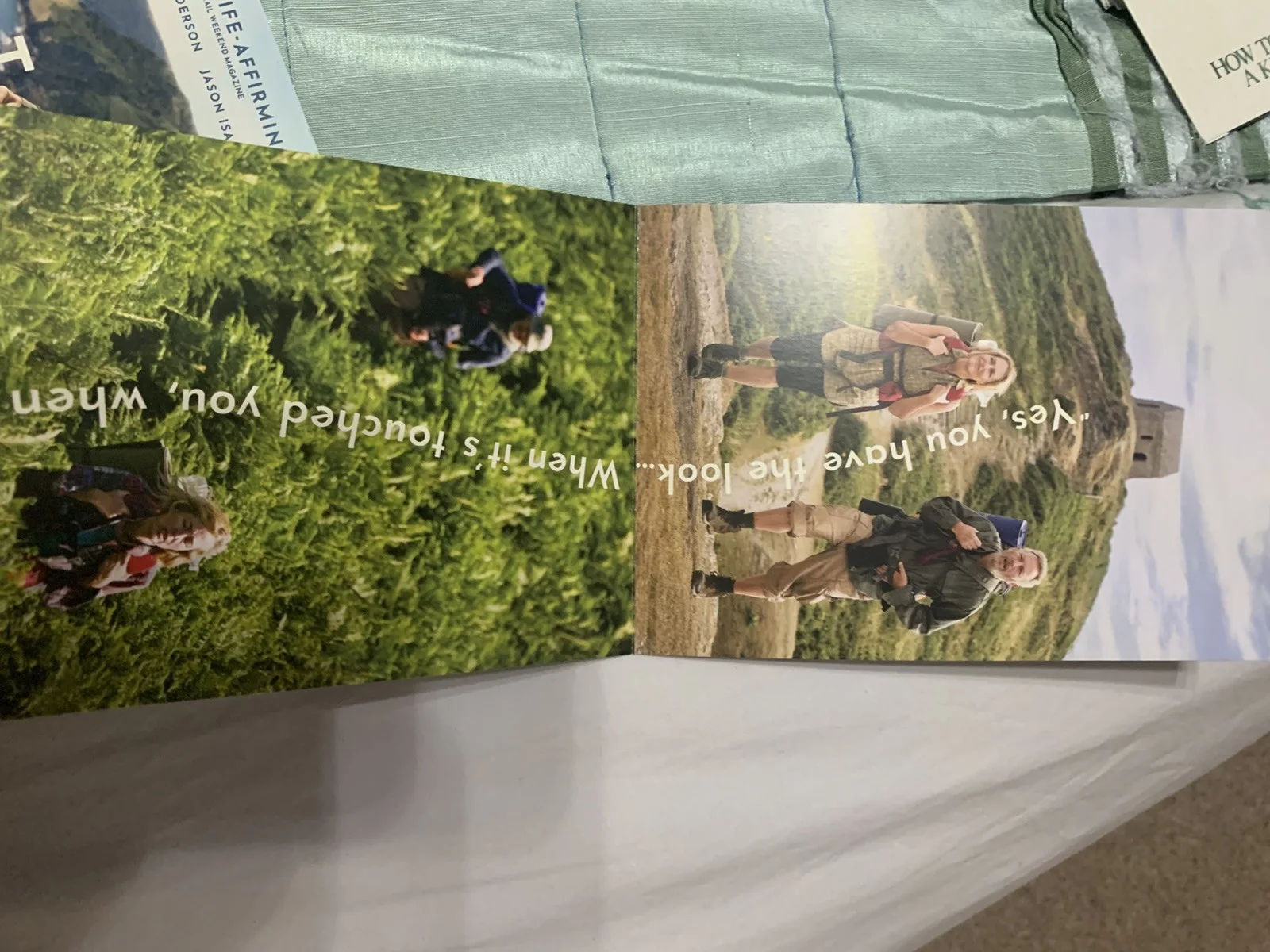 The Salt Path Post Card Movie Booklet Gillian Anderson Jason Isaacs 2025 Guide, изображение 4
