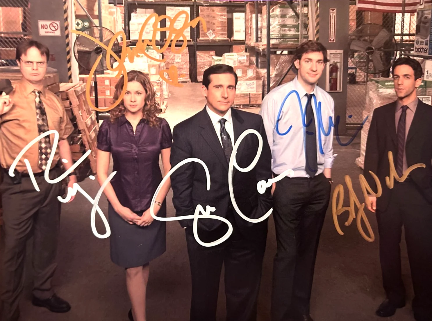 Steve Carell, Rain Wilson, Jenna Fischer, John Krasinski — THE OFFICE Cast Signed (x5) Original Authentic Autographs GENUINE w/COA, image 3