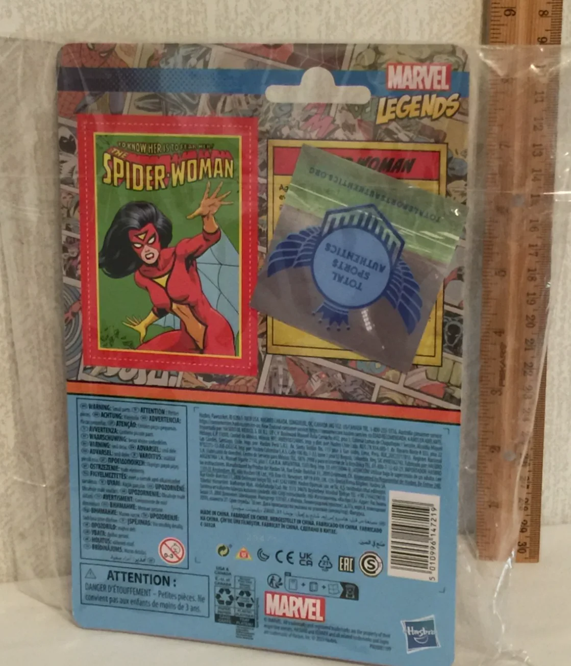 Joan Van Ark — RARE - Joan Van Ark Signed Spider Woman Action Figure w/COA - Authentics (C22), изображение 3