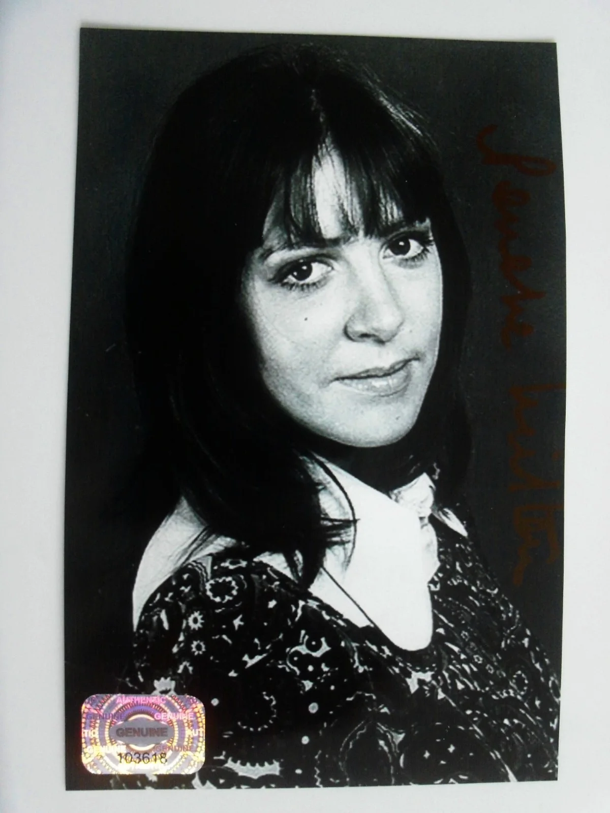 PENELOPE WILTON — PENELOPE WILTON Downton Abbey Signed Autographed Photo 4X6 W/ Hologram/Serial #