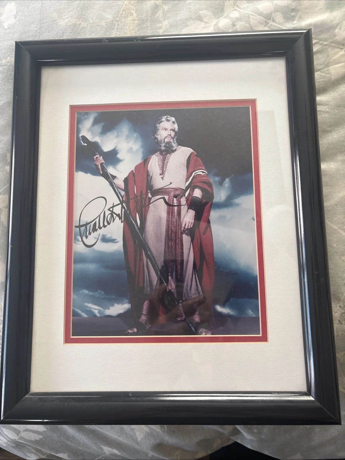 Charles Heston — CHARLTON HESTON SIGNED AUTOGRAPHED 8X10 PHOTO BEN-HUR RARE JSA MOUNTED IN FRAME