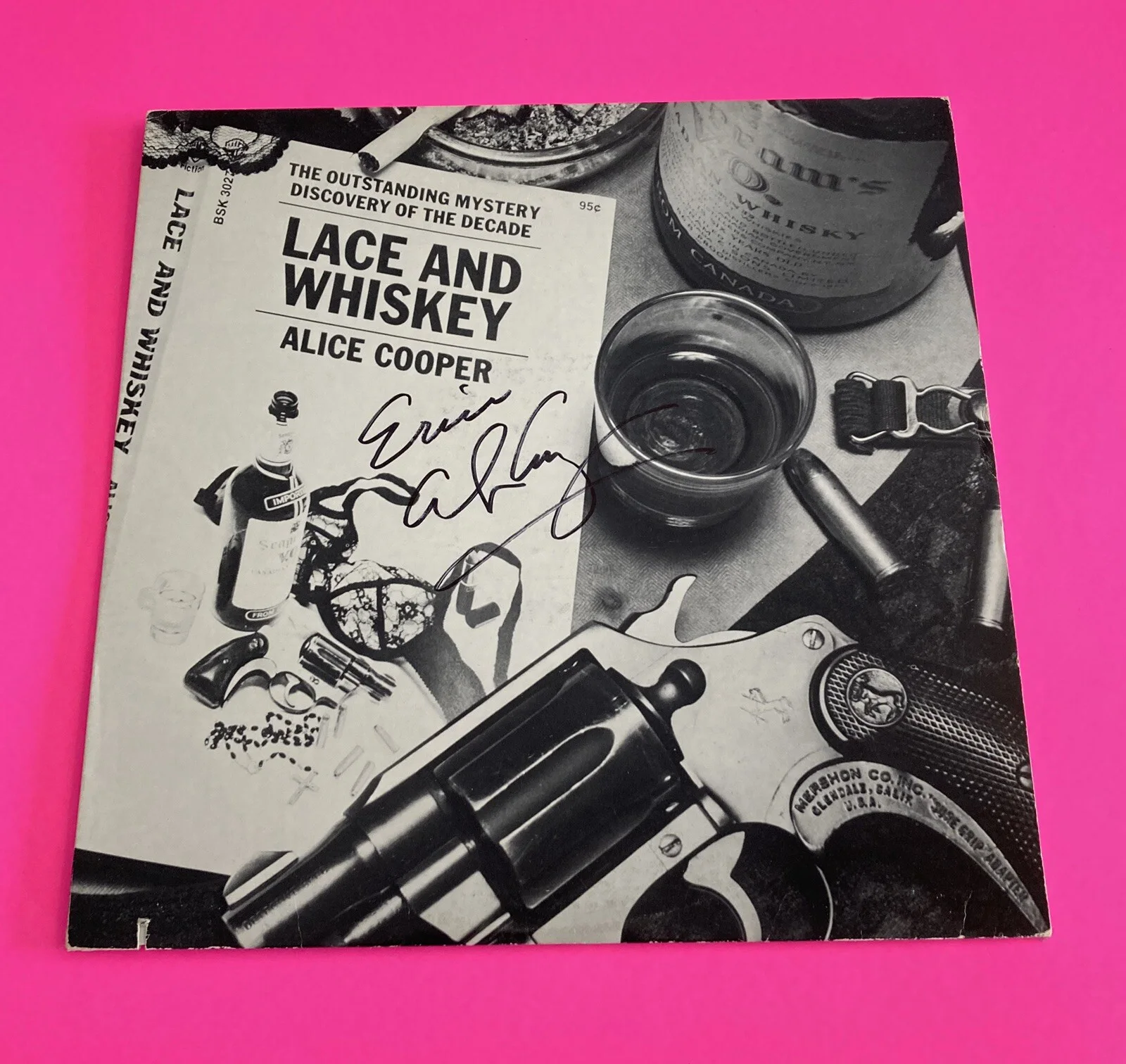 ALICE COOPER SIGNED AUTOGRAPHED LACE AND WHISKEY LP RECORD *PROOF*, image 2