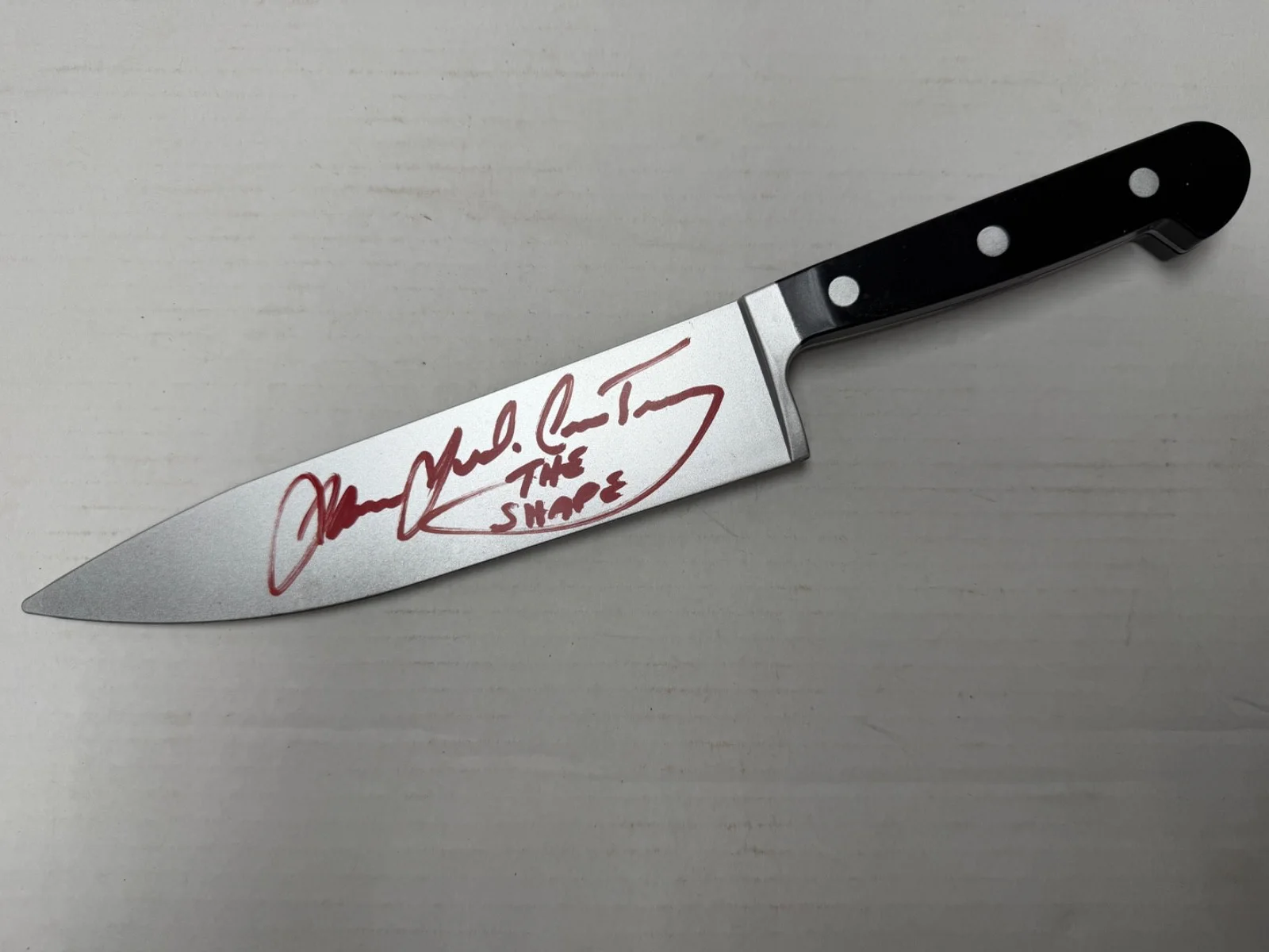 James Jude Courtney, Nick Castle — Nick Castle James Jude Courtney Autographed Prop Knife The Shape Halloween, изображение 3