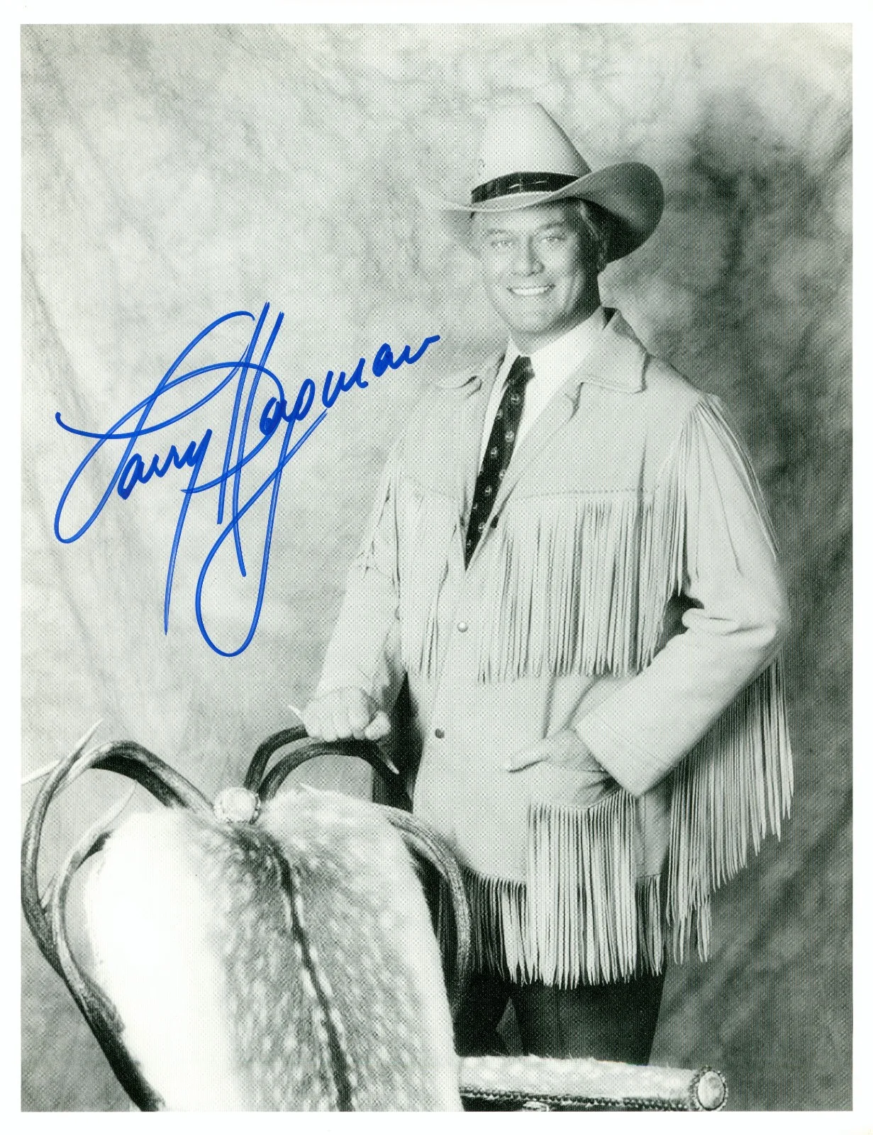 Larry Hagman — Larry Hagman “JR” Erwin’s in Dallas autograph signed photo with two bills rare