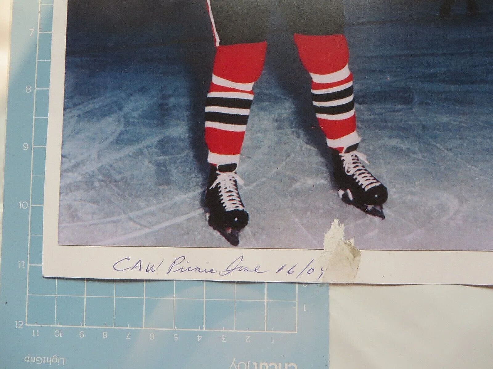 Chicago Black Hawks Dennis Hull Signed 8 by 10 Photo NHL HOCKEY AUTOGRAPH 2004, image 3