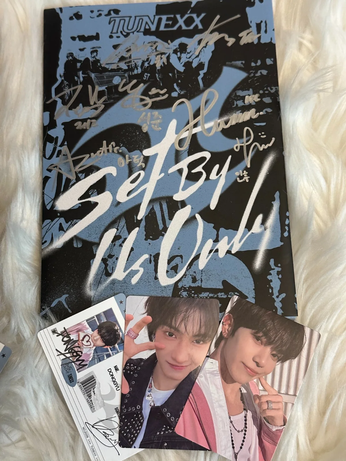 TUNEXX - ALL MEMBER Autograph(Signed) PROMO ALBUM KPOP, изображение 4