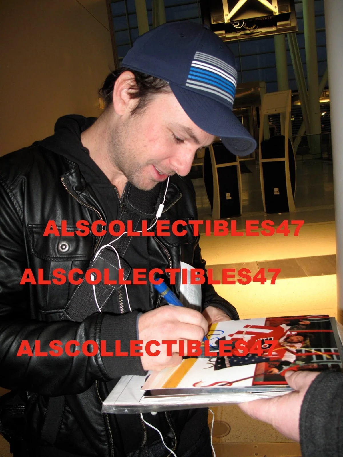 charlie day — CHARLIE DAY SIGNED ALWAYS SUNNY IN PHILADELPHIA 8X10 PHOTO W/PROOF ACOA COA, изображение 2