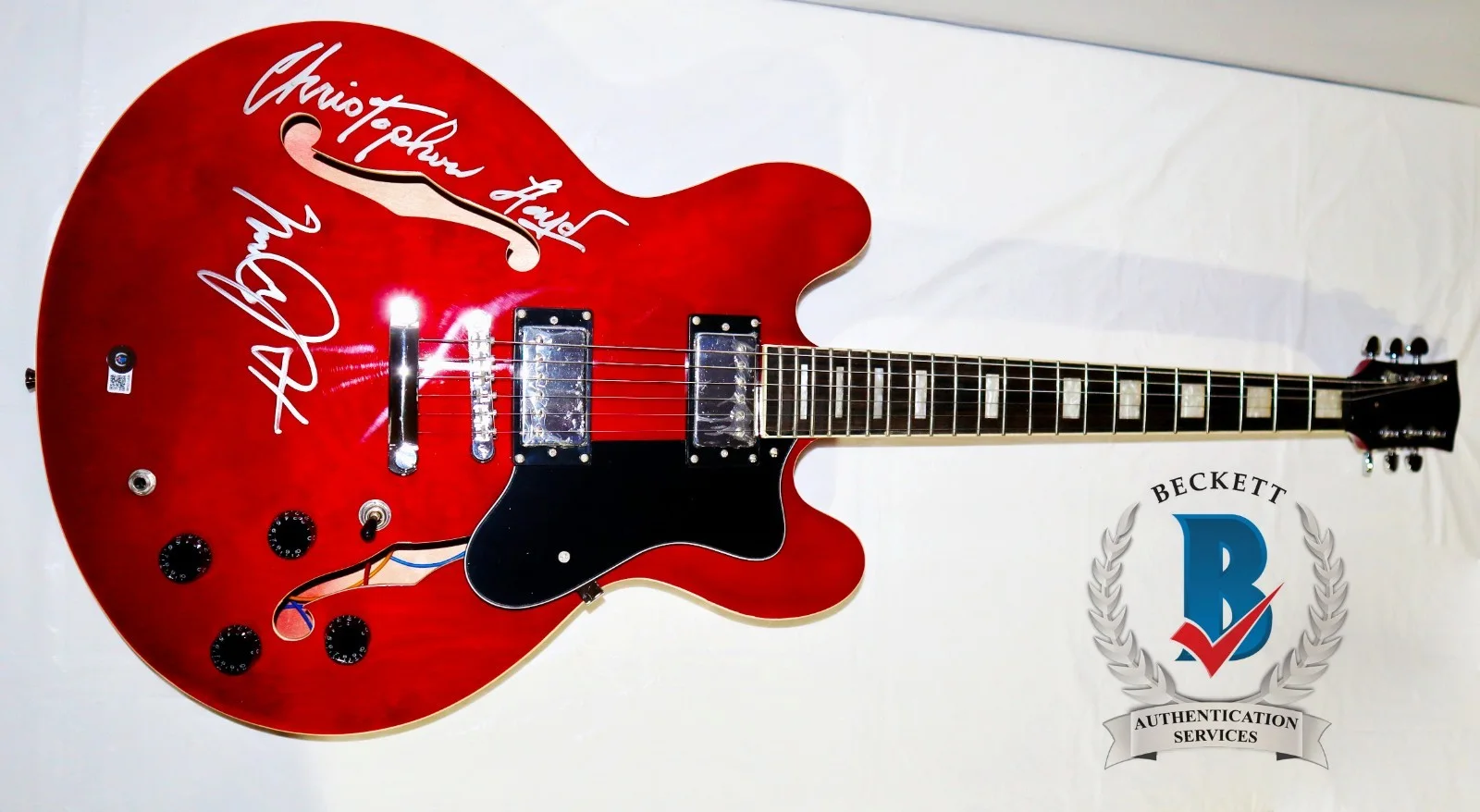 Michael J Fox, Christopher Lloyd — 🎸🔥 Michael J Fox Christopher Lloyd Back To The Future Signed Guitar Beckett, image 2