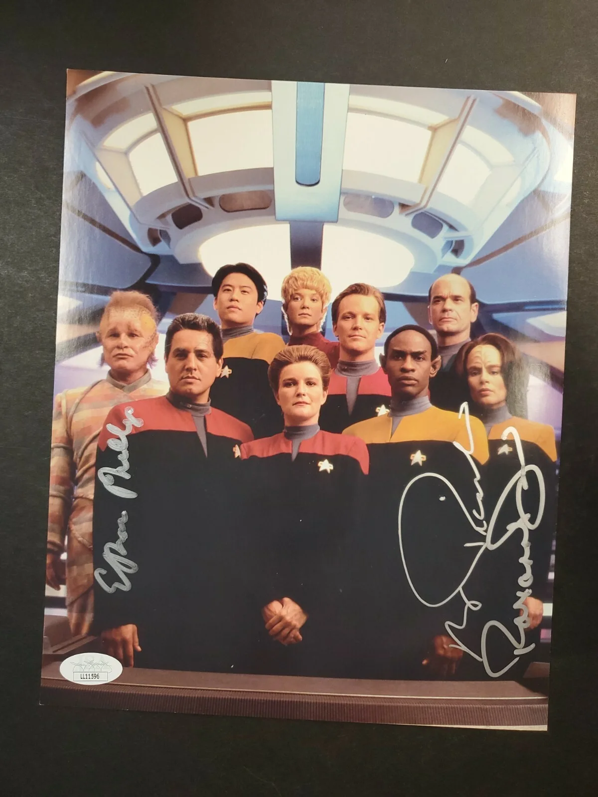 Ethan Phillips, Robert Picardo, Roxann Dawson — Ethan Phillips, Robert Picardo, Roxann 8X10 Photograph Star Trek Voyager JSA COA