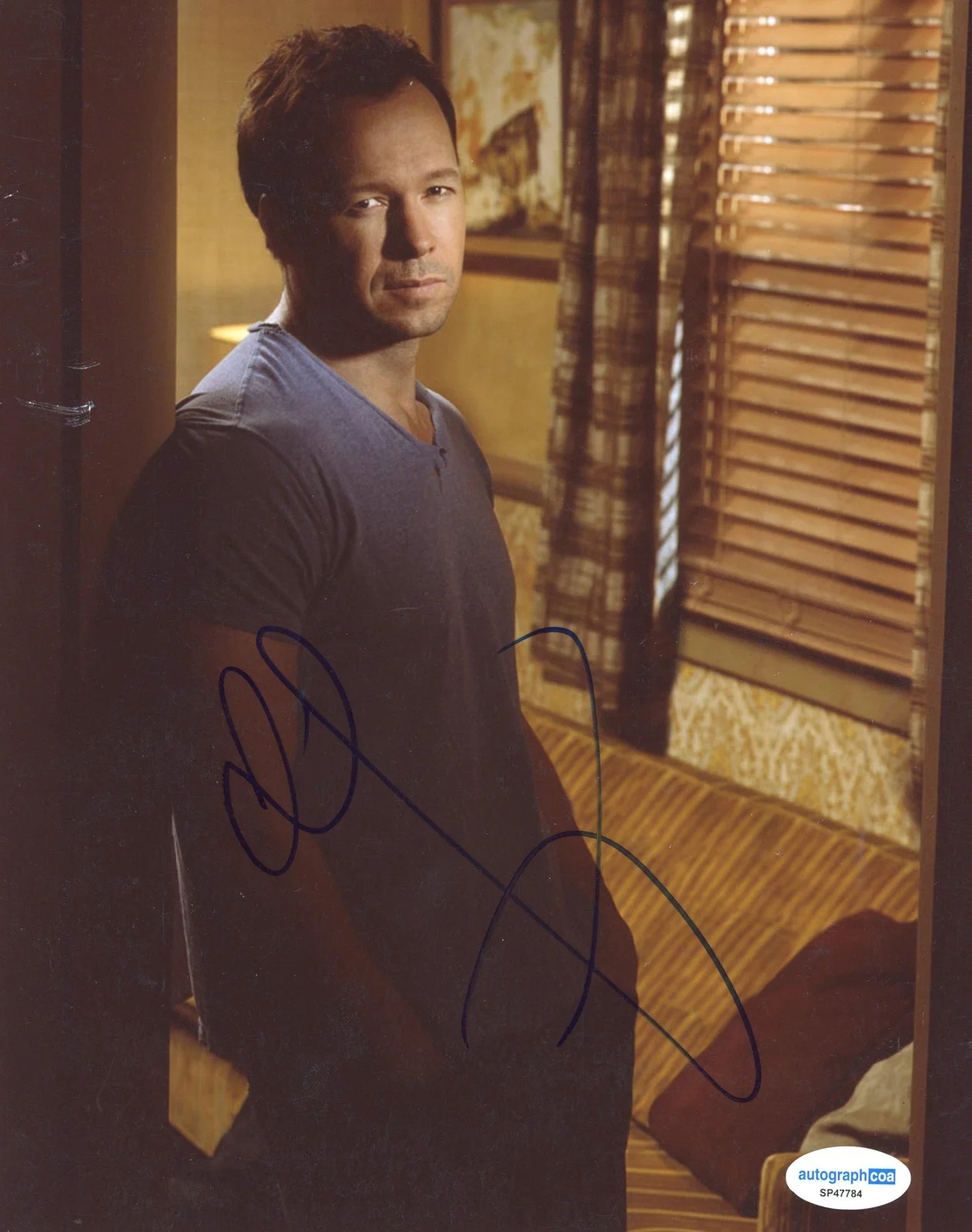 Donnie Wahlberg — Donnie Wahlberg "The Kill Point" AUTOGRAPH Signed Autographed 8x10 Photo ACOA
