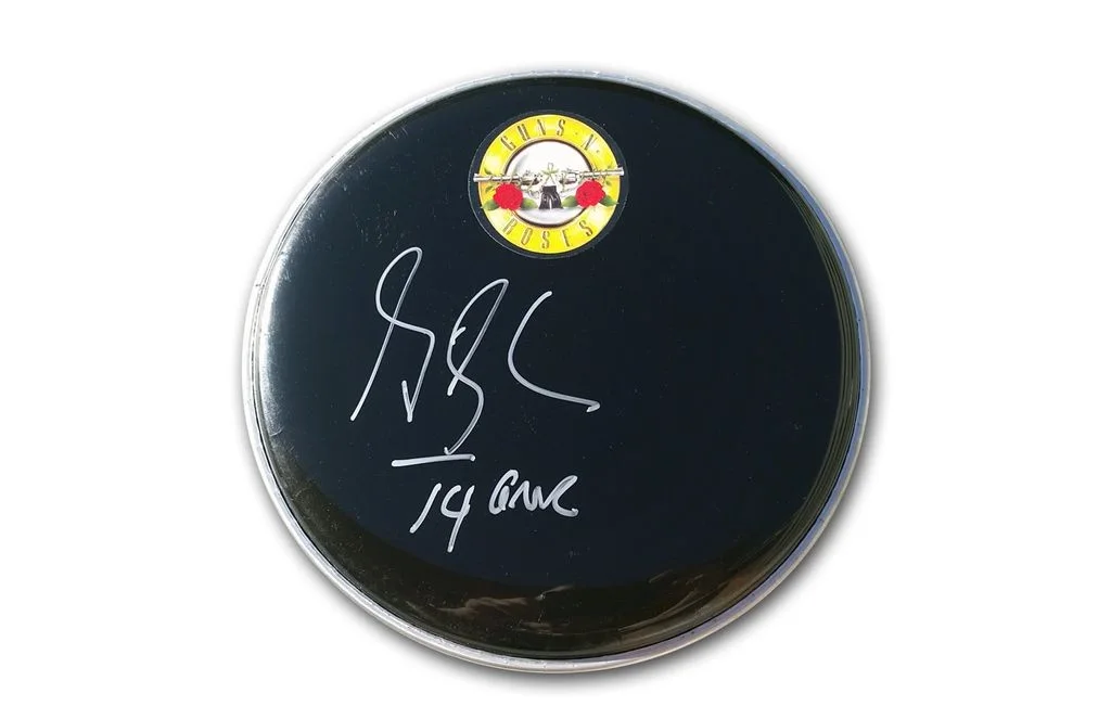 Gilby Clarke — Gilby Clarke Guns N Roses authentic signed Drumhead W/Cert Autographed 210DHc