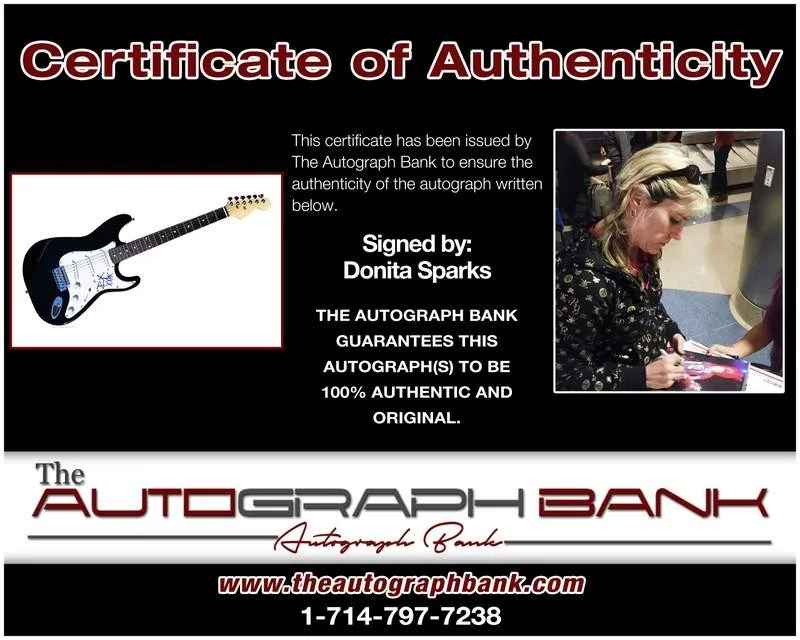 Donita Sparks — L7 Donita Sparks authentic signed rock electric guitar W/Cert Autographed A0002, изображение 2