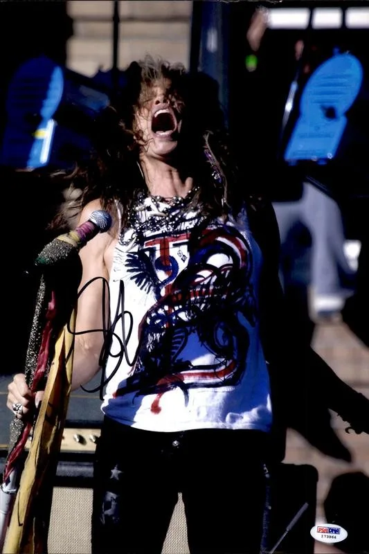 Steven Tyler — Steven Tyler Aerosmith Authentic signed 10x15 photo W/ PSA Certificate 2616P15