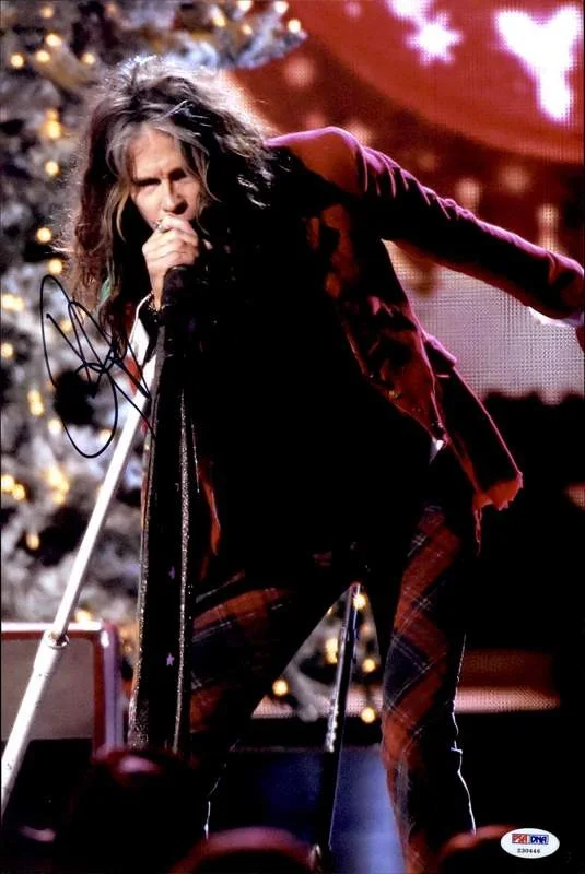 Steven Tyler — Aerosmith Steven Tyler PSA/DNA authentic signed 10X15 photo |CERT Autograph A7