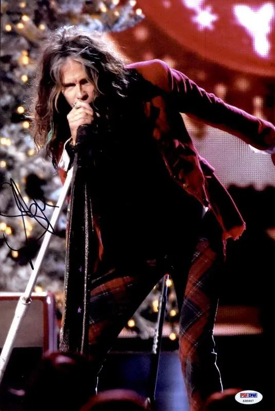 Steven Tyler — Aerosmith Steven Tyler PSA/DNA authentic signed 10X15 photo |CERT Autograph A6