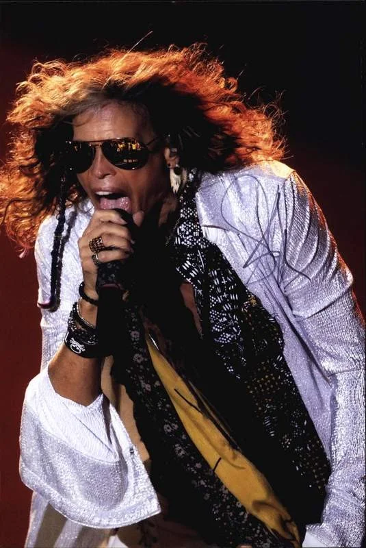 Steven Tyler — Aerosmith Steven Tyler authentic signed rock 10X15 photo |Cert Autographed A0001