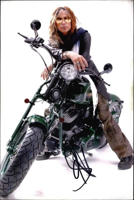 Steven Tyler — Aerosmith Steven Tyler authentic signed rock 10X15 photo |Cert Autographed A0003