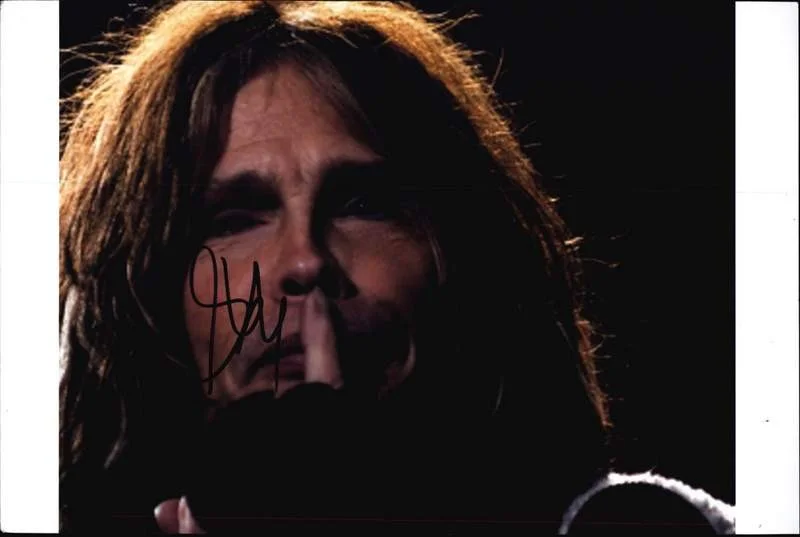 Steven Tyler — Aerosmith Steven Tyler authentic signed rock 10X15 photo |Cert Autographed A0008