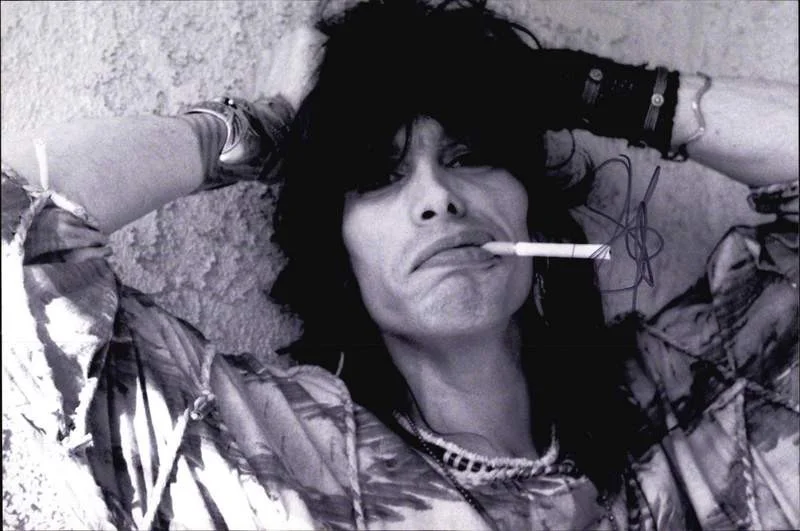 Steven Tyler — Aerosmith Steven Tyler authentic signed rock 10X15 photo |Cert Autographed A0048