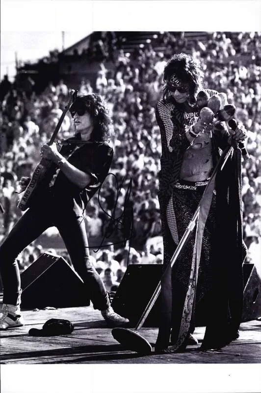 Steven Tyler — Aerosmith Steven Tyler authentic signed rock 10X15 photo |Cert Autographed A0054