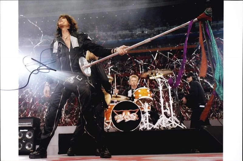 Steven Tyler — Aerosmith Steven Tyler authentic signed rock 10X15 photo |Cert Autographed A0037