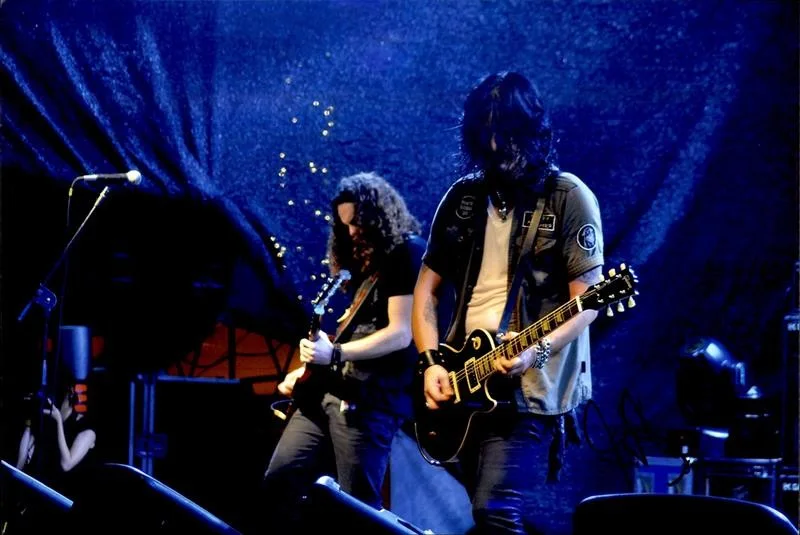 Gilby Clarke — Gilby Clarke Guns N Roses Authentic signed 10x15 photo |CERT Autographed 26-n