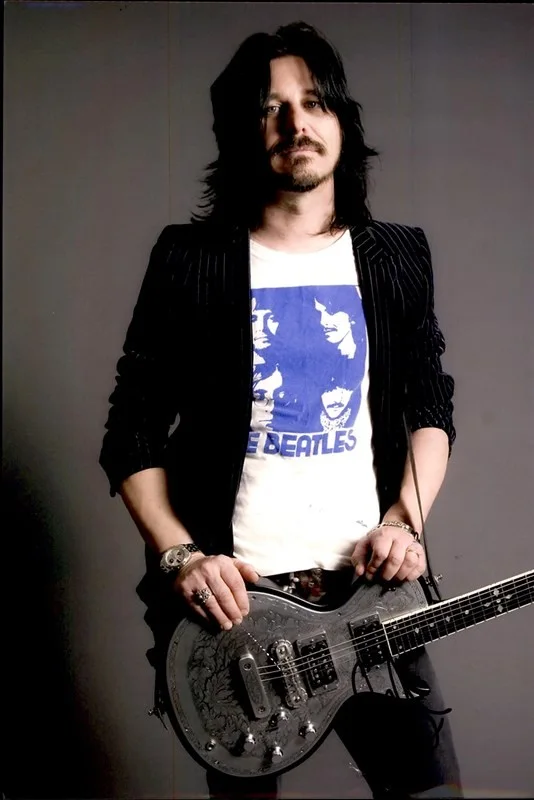 Gilby Clarke — Gilby Clarke Guns N Roses Authentic signed 10x15 photo |CERT Autographed 26-i