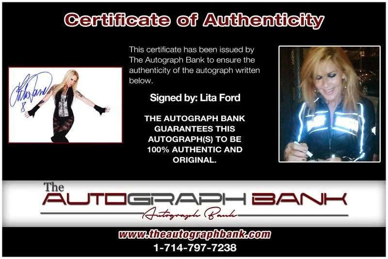 Lita Ford — The Runaways Lita Ford authentic signed rock 10X15 photo |Cert Autographed A0008, изображение 2