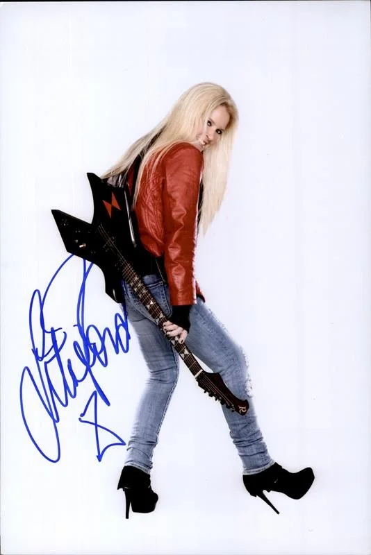 Lita Ford — Lita Ford The Runaways Authentic signed Rock 10x15 photo W/Cert Autographed 27-b