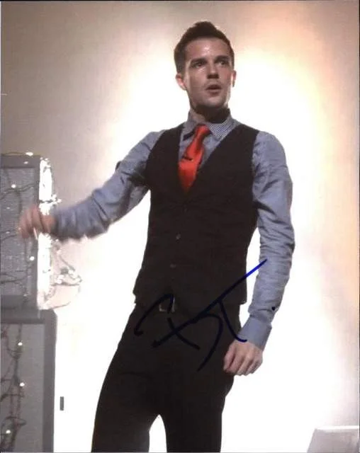 Brandon Flowers — Brandon Flowers of The Killers authentic signed Rock 8x10 photo W/Certificate 17