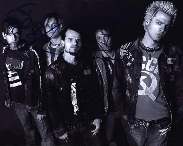 Spider One — Spider One of Powerman 5000 authentic signed Rock 8x10 photo W/Certificate 95