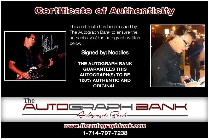 Noodles — Noodles Offspring Authentic signed rock 8x10 photo W/Cert Autographed 419-a, изображение 2
