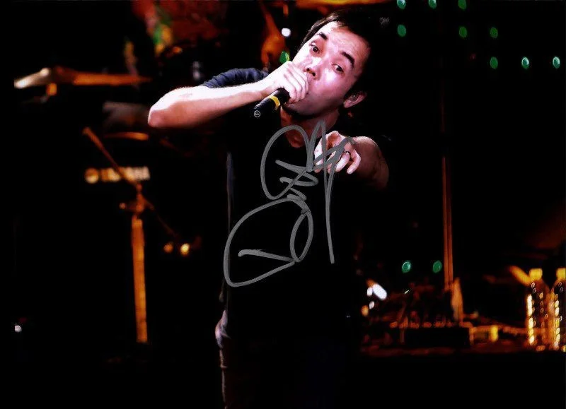Douglas Robb — Douglas Robb Hoobastank Authentic signed rock 8x10 photo |Cert Autographed 15-d