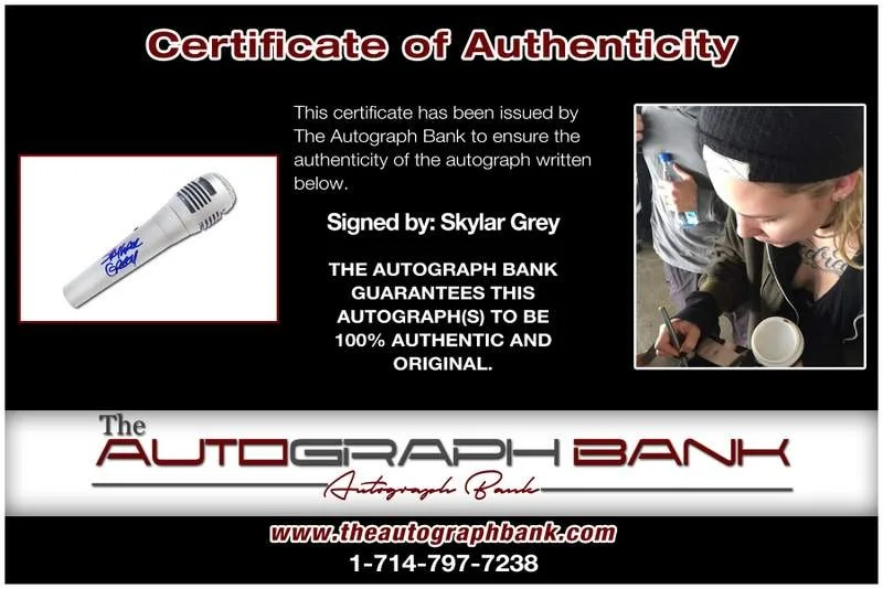 Skylar Grey — Skylar Grey authentic signed rap mic W/Certificate Autographed (A0002), изображение 2