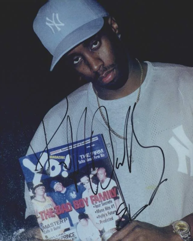 Puff Daddy — Puff Daddy authentic signed rap 8x10 photo W/Certificate Autographed (A1005)